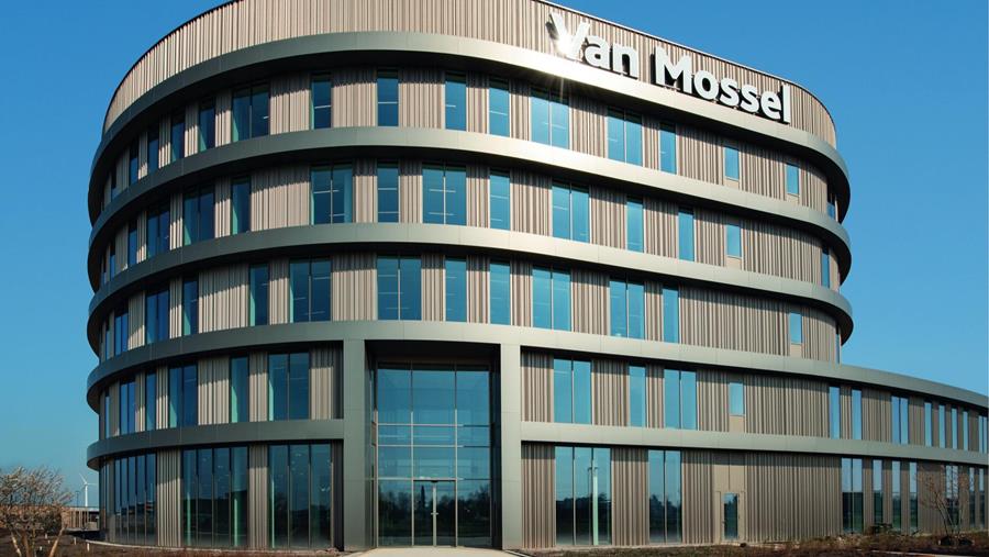 Na Duitsland volgt Engelse overname door Van Mossel