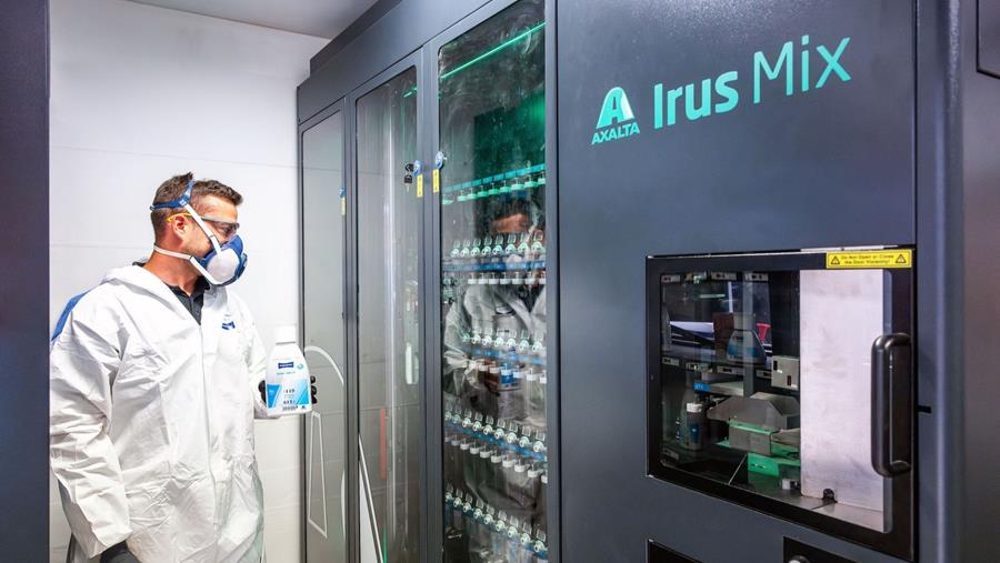 Installation de la 100ème machine de dosage entièrement automatisée Axalta Irus Mix