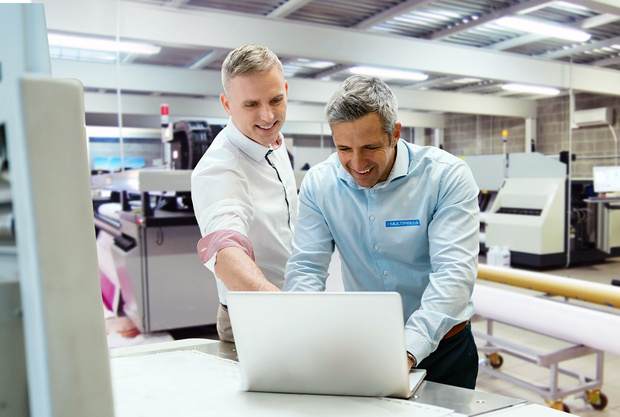 Voor je op de grootformaat-trein springt, lees eerst dit ...