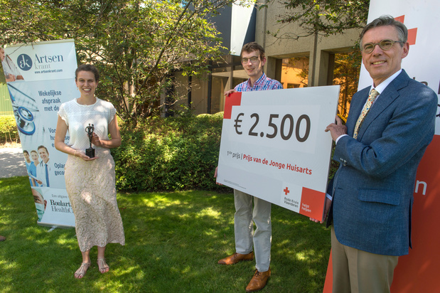 Ine Van den Wyngaert wint Prijs Jonge Huisarts powered by Artsenkrant