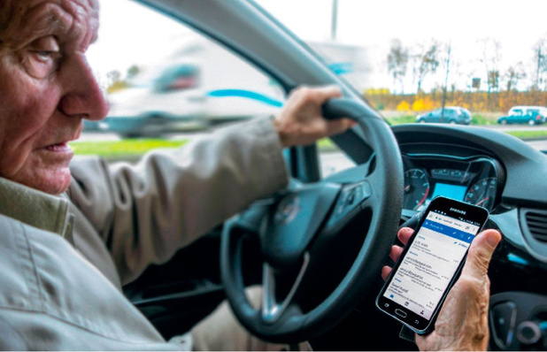 Gsm-gebruik tijdens het autorijden 