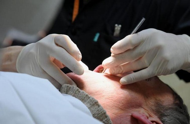 Plan "soins dentaires" : Laurette Onkelinx veut des dentistes en maisons médicales