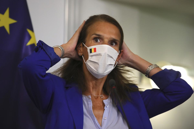 Wilmès : "Le virus circule un peu moins qu'il y a 15 jours"