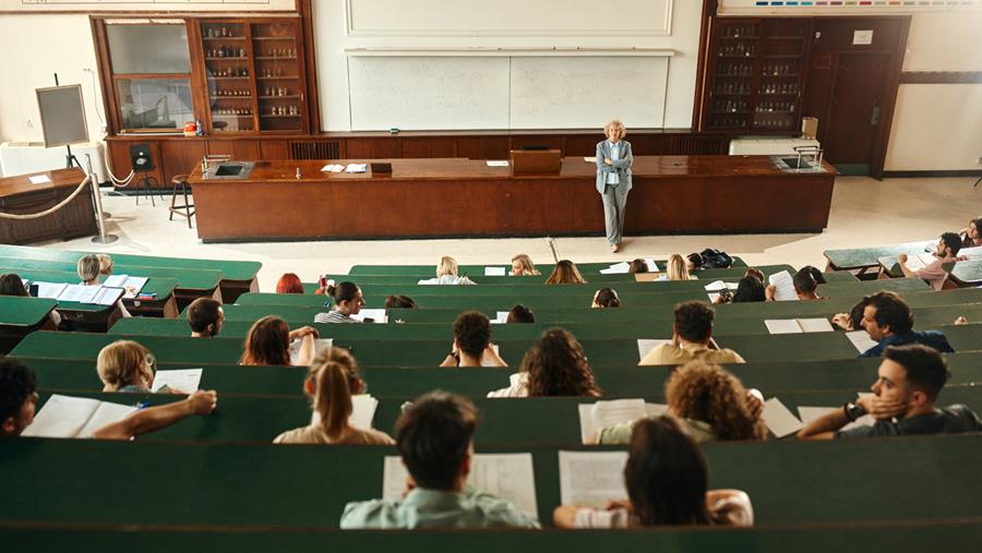 EU stopt onderzoek naar quota buitenlandse studenten