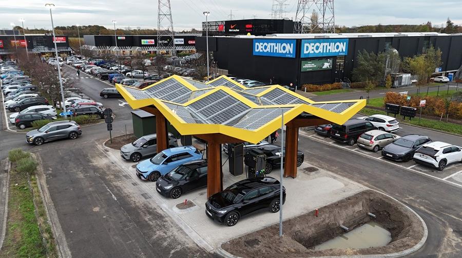 Fastned ouvre une station de recharge à Schelle