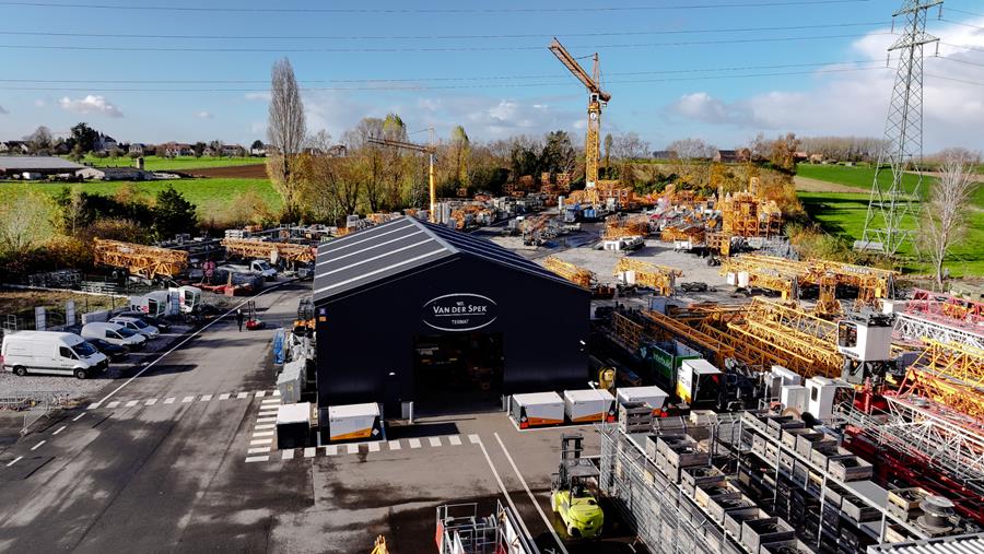 Liebherr torenkranen en snelmontagekranen voor uiteenlopende bouwprojecten
