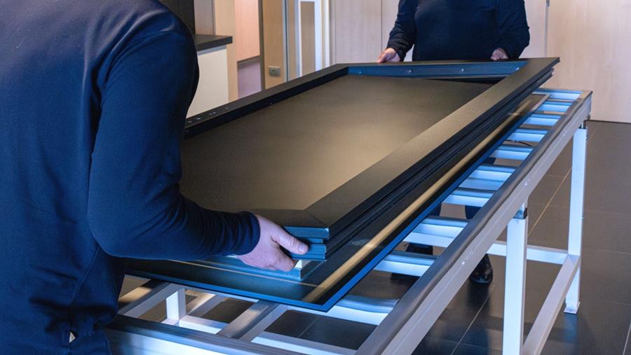 Le panneau de porte moderne: l'alliance de la technique et du sur-mesure