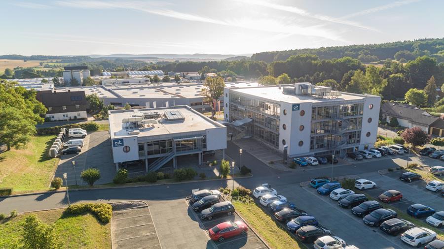 "Avec l'Hybrox 21, notre gamme couvre pratiquement tous les besoins en chauffage"
